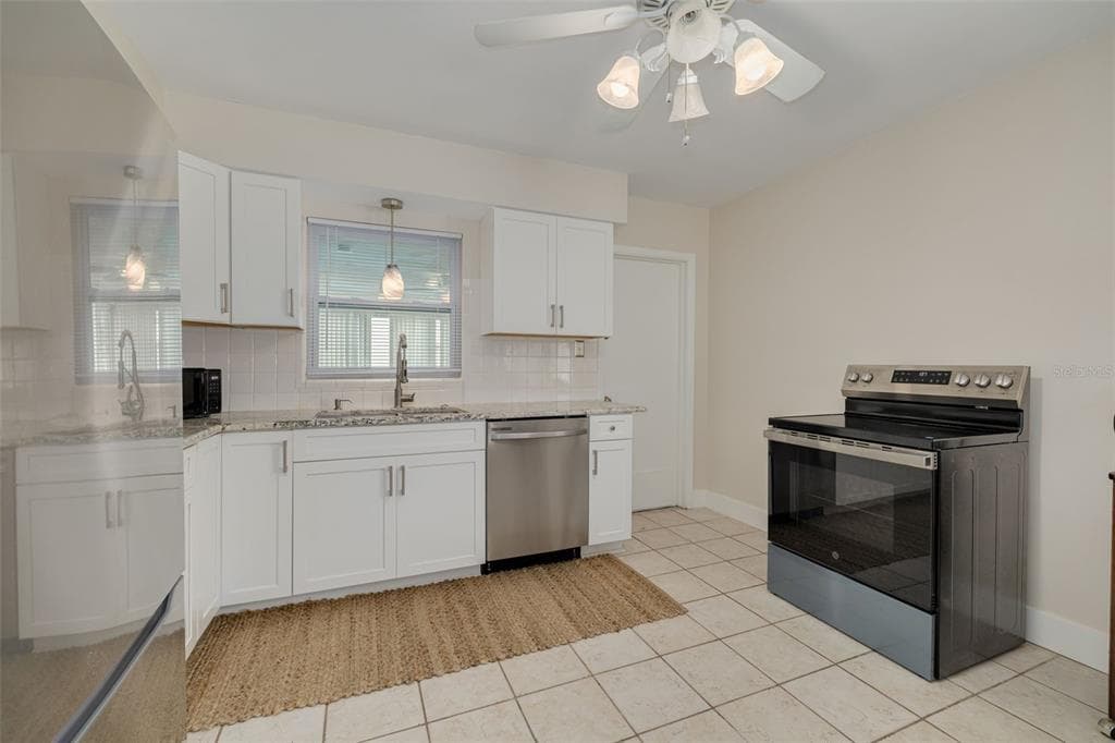 531 75TH AVENUE N, ST PETERSBURG, FL 33702 — zdjęcie 5