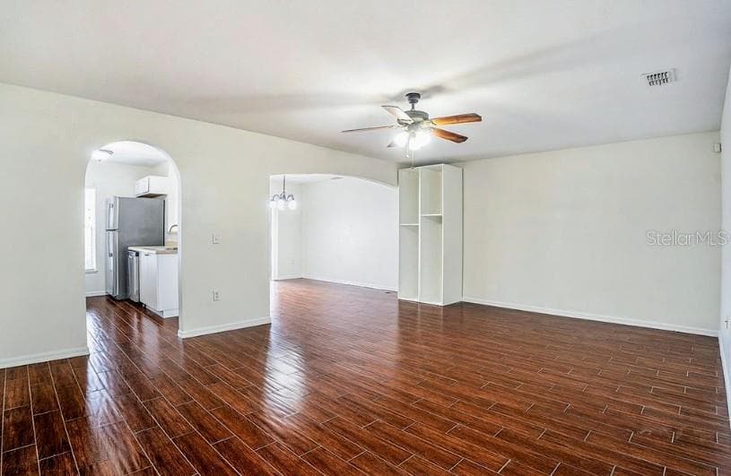 9836 ASHBURN LAKE DRIVE, TAMPA, FL 33610 — zdjęcie 4