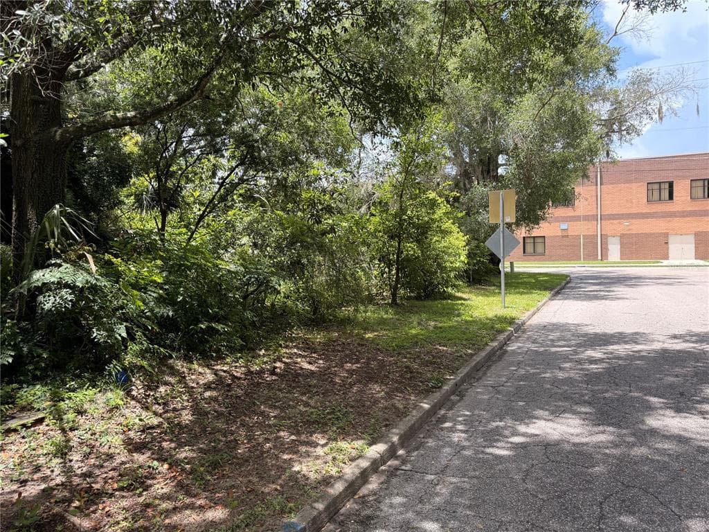 1804 S MAPLE AVENUE, SANFORD, FL 32771 — zdjęcie 3