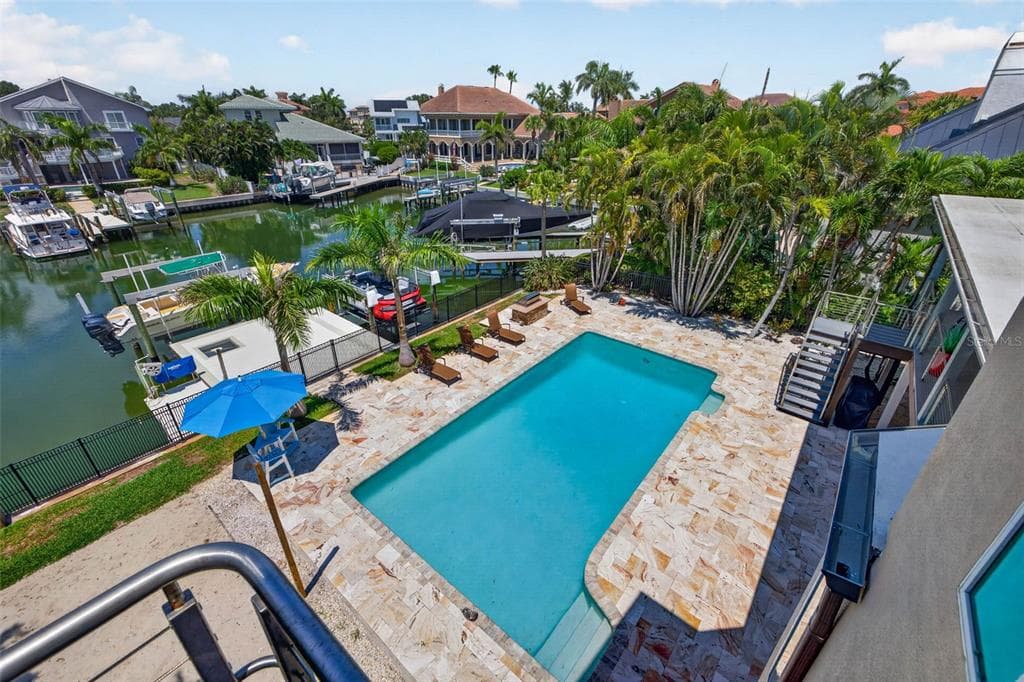 113 7TH STREET E, ST PETERSBURG, FL 33715 — zdjęcie 2
