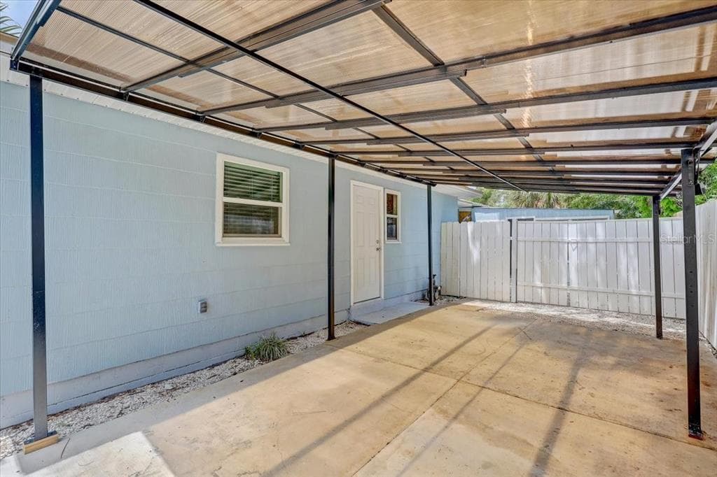 2901 DR MARTIN LUTHER KING JR STREET S, ST PETERSBURG, FL 33705 — zdjęcie 5