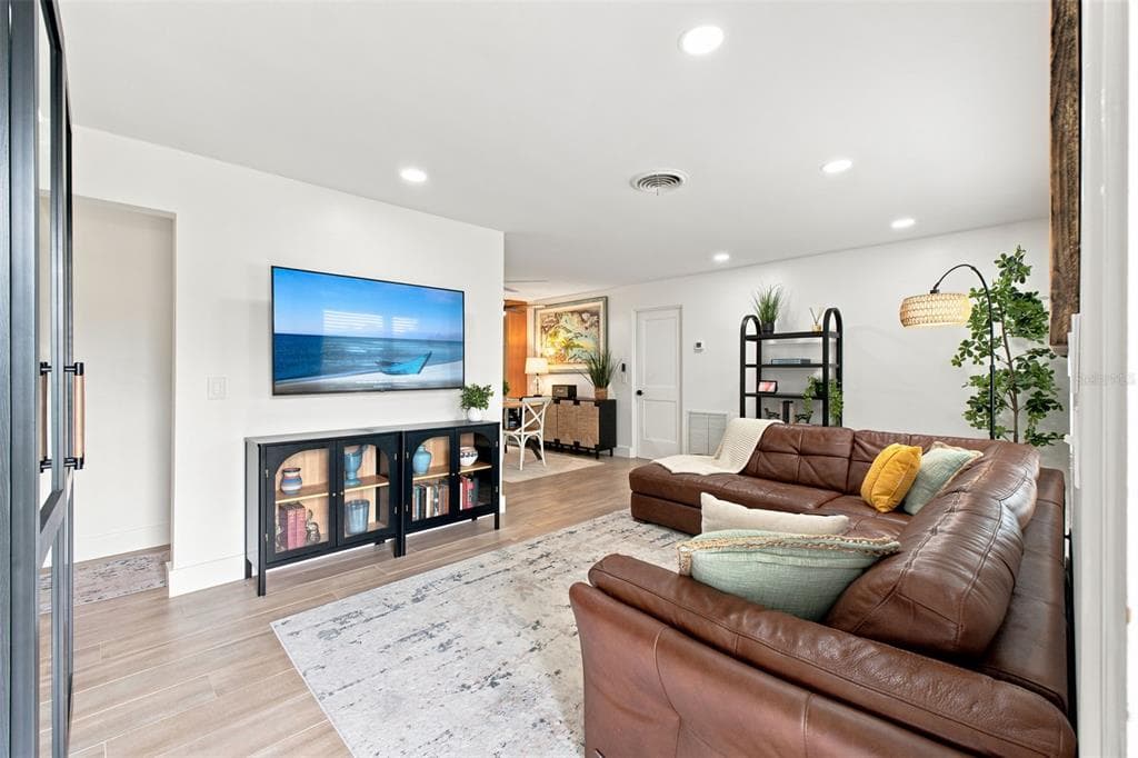 2048 JEFFERSON AVENUE, DUNEDIN, FL 34698 — zdjęcie 3