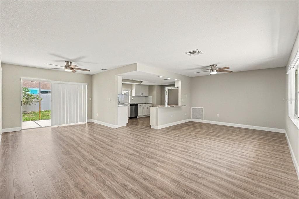 3750 LIGHTHOUSE WAY, HOLIDAY, FL 34691 — zdjęcie 4