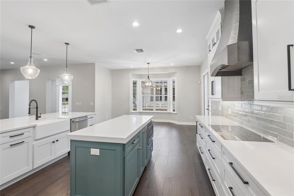 5105 W NEPTUNE WAY, TAMPA, FL 33609 — zdjęcie 2