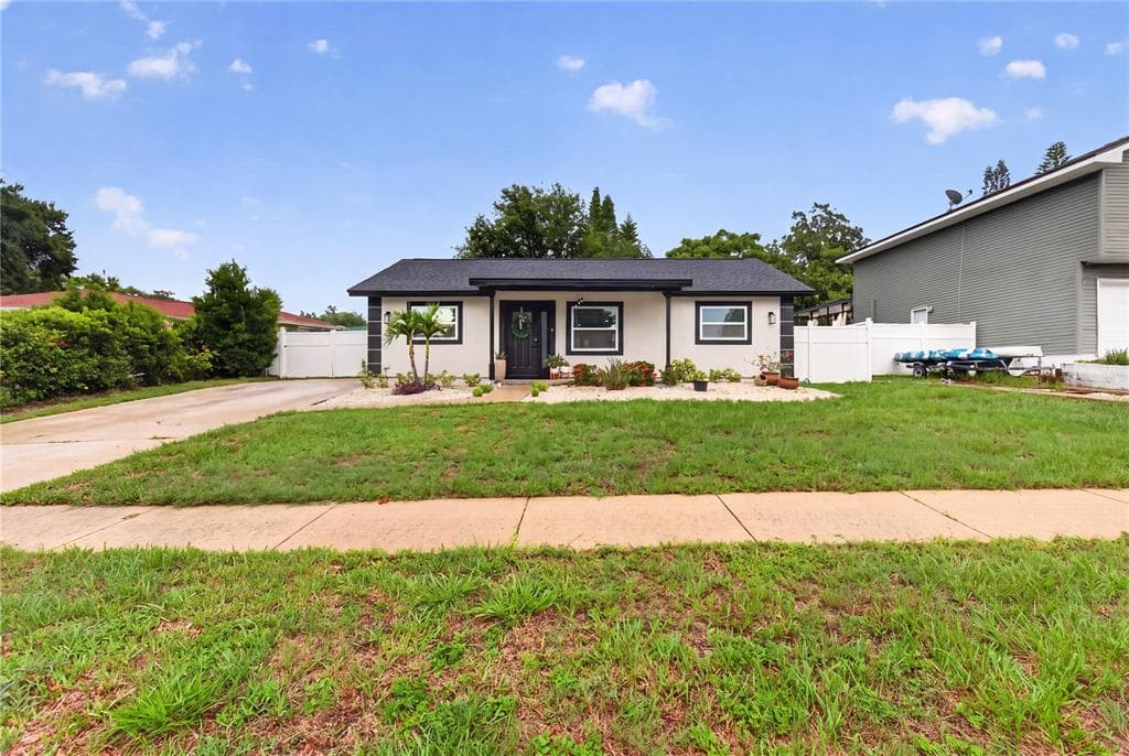 1435 BURNING TREE ROAD, TARPON SPRINGS, FL 34689