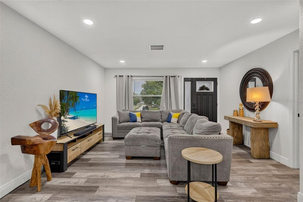 1435 BURNING TREE ROAD, TARPON SPRINGS, FL 34689 — zdjęcie 4