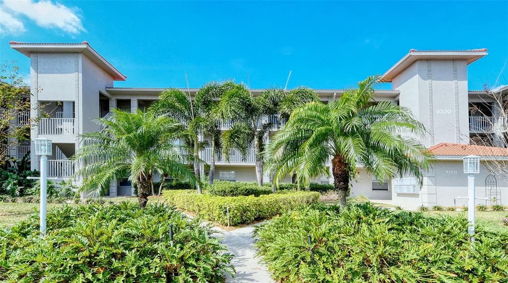 9320 CLUBSIDE CIRCLE # 2205, SARASOTA, FL 34238
