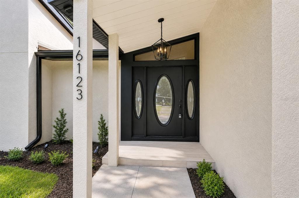 16123 E LAKE BURRELL DRIVE, LUTZ, FL 33549 — zdjęcie 4