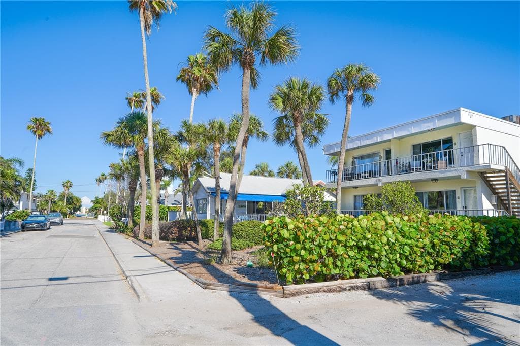 108 14TH AVENUE # 2, ST PETE BEACH, FL 33706 — zdjęcie 3