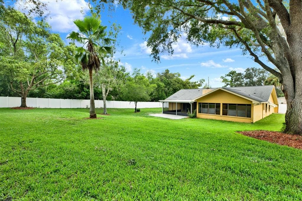 7488 RIVER COUNTRY DRIVE, WEEKI WACHEE, FL 34607 — zdjęcie 3
