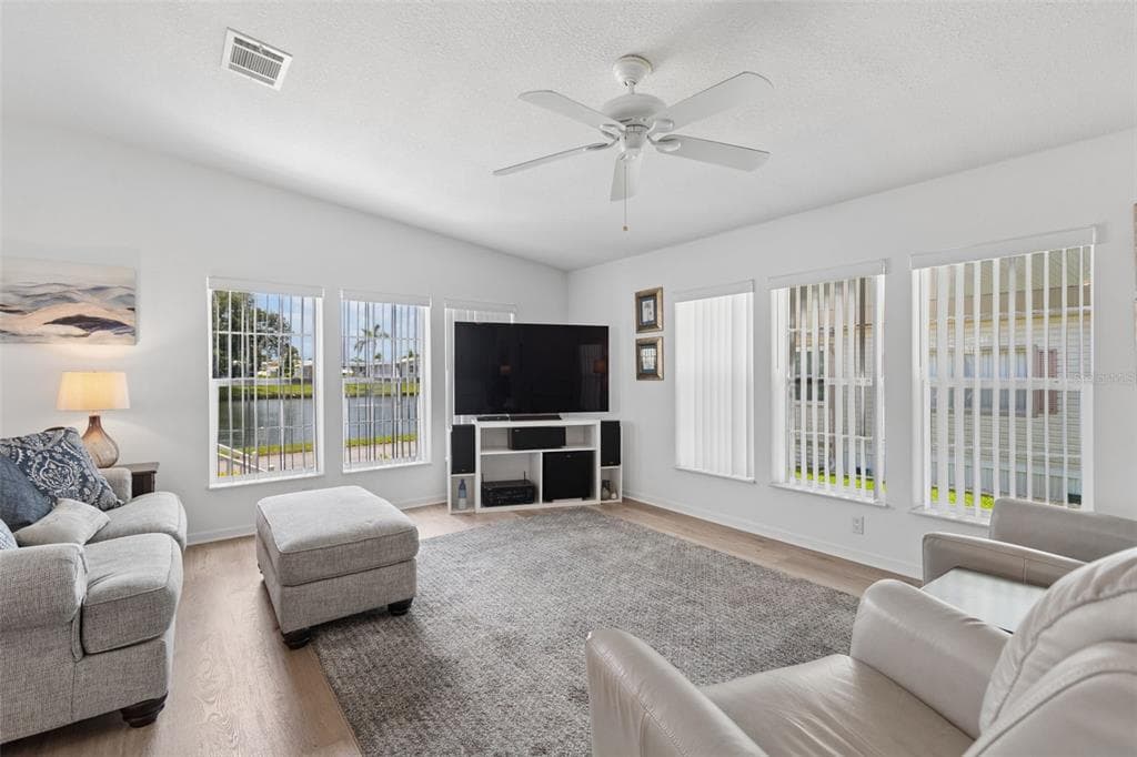 18 MOUNTAIN LAUREL DRIVE, PALM HARBOR, FL 34684 — zdjęcie 5
