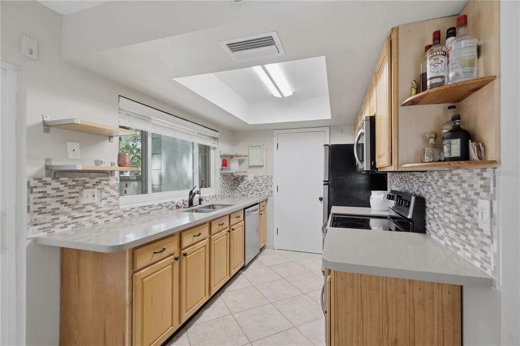 6214 DEWDROP WAY, TEMPLE TERRACE, FL 33617 — zdjęcie 5