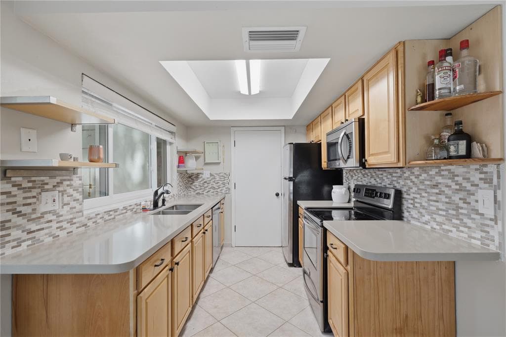 6214 DEWDROP WAY, TEMPLE TERRACE, FL 33617 — zdjęcie 4