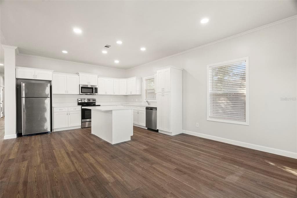 4352 9TH AVENUE S, ST PETERSBURG, FL 33711 — zdjęcie 5