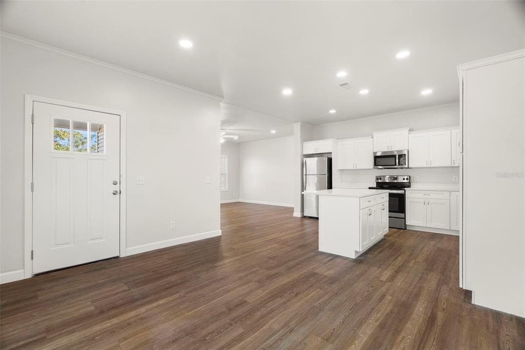 4352 9TH AVENUE S, ST PETERSBURG, FL 33711 — zdjęcie 4