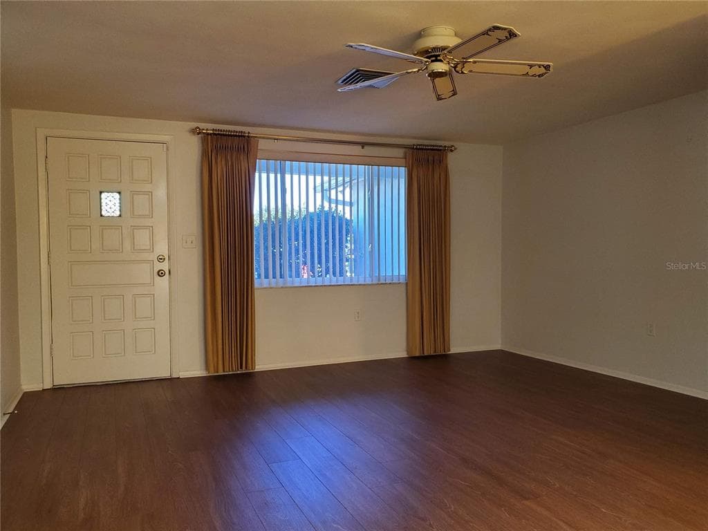 7304 LINCOLN PARK LANE, PORT RICHEY, FL 34668 — zdjęcie 3