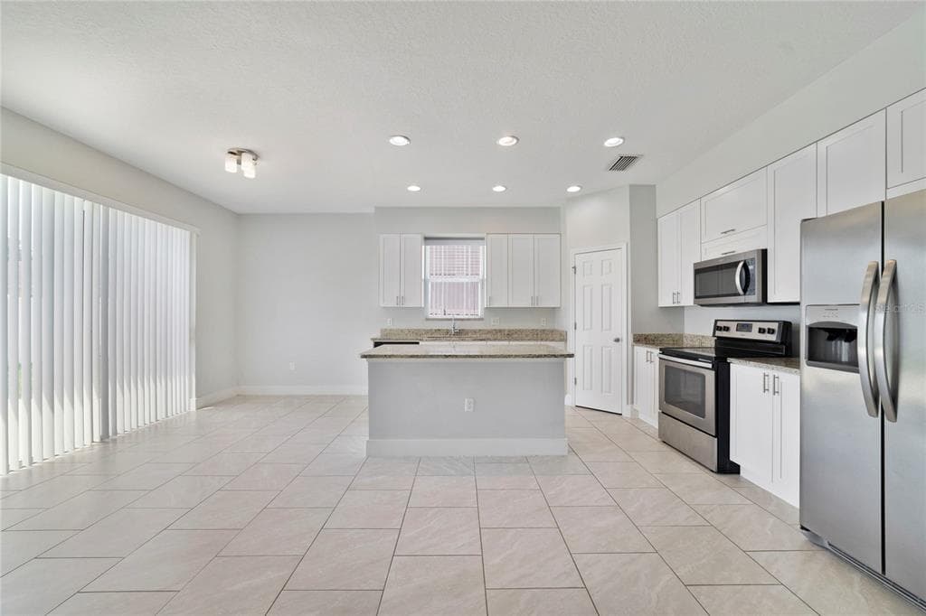 128 WILLOW DRIVE, POINCIANA, FL 34759 — zdjęcie 3