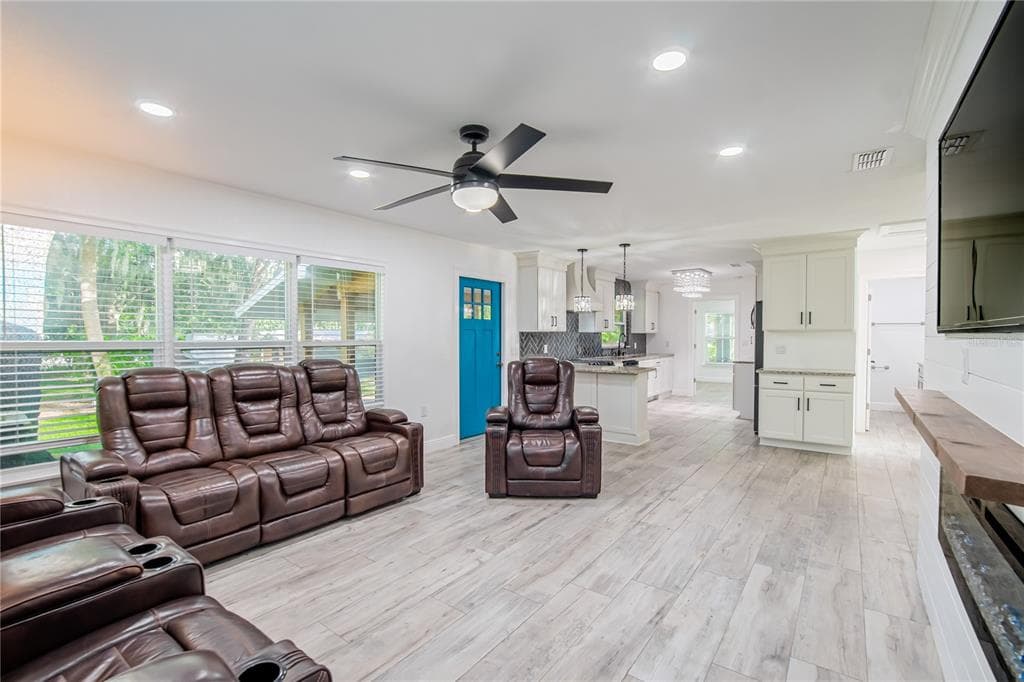 640 ORANGE VALLEY CIRCLE, LAKELAND, FL 33813 — zdjęcie 4