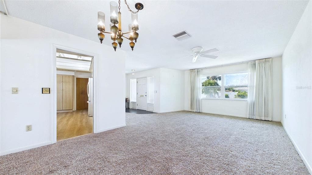 1067 44TH AVENUE NE, ST PETERSBURG, FL 33703 — zdjęcie 5