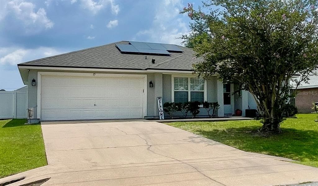 25 ROCKINGHAM LANE, PALM COAST, FL 32164