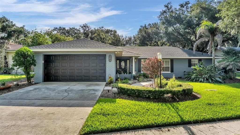 121 SHADOW LANE, LAKELAND, FL 33813
