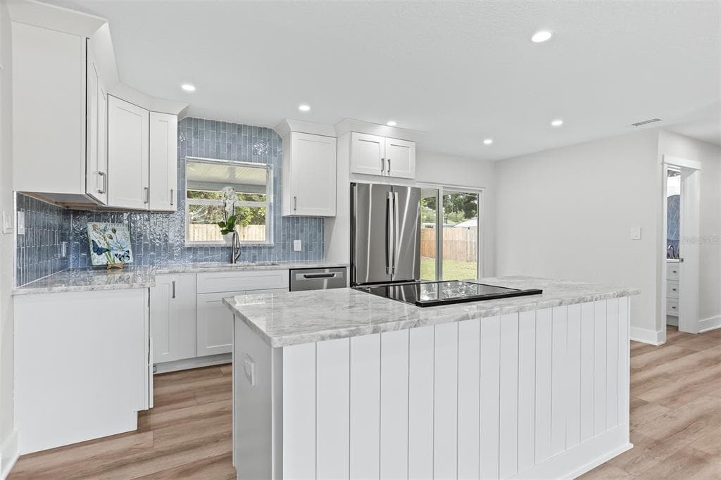 3332 70TH LANE N, ST PETERSBURG, FL 33710 — zdjęcie 2