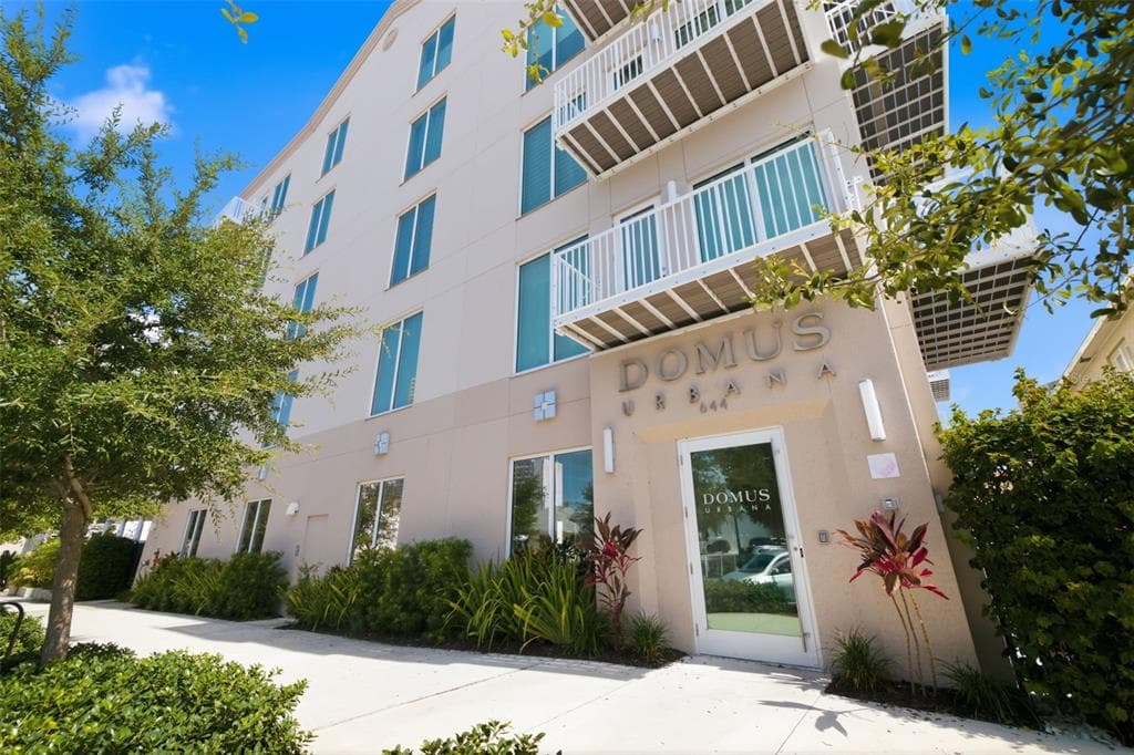 644 3RD AVENUE S # 403, ST PETERSBURG, FL 33701