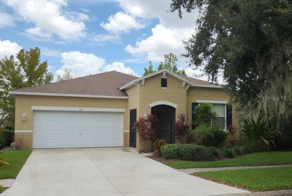107 SLIPPER KEY ROAD, APOLLO BEACH, FL 33572