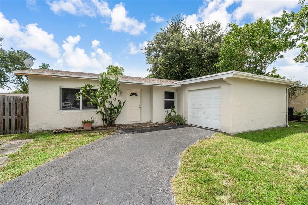 405 SW 77TH AVENUE, NORTH LAUDERDALE, FL 33068