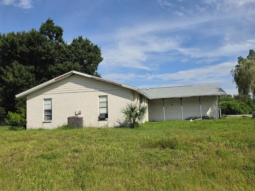 586 ALTOONA STREET NW, PORT CHARLOTTE, FL 33948 — zdjęcie 2