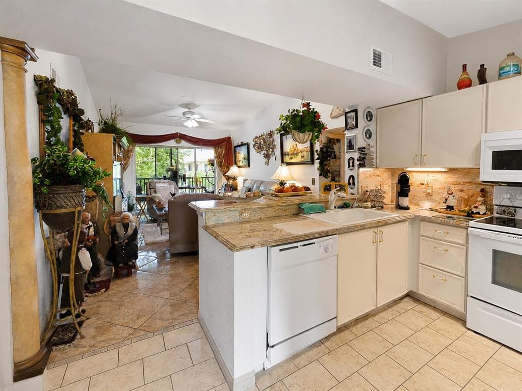 8294 KEY ROYAL CIRCLE # 1631, NAPLES, FL 34119 — zdjęcie 3