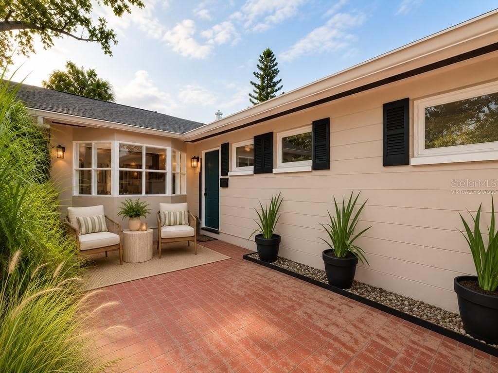 8161 22ND AVENUE N, ST PETERSBURG, FL 33710 — zdjęcie 2