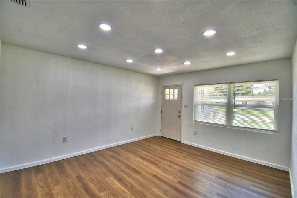 109 2ND JPV STREET, WINTER HAVEN, FL 33880 — zdjęcie 5