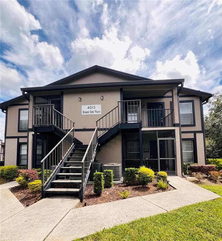 4013 DREAM OAK PLACE # 201, TAMPA, FL 33613