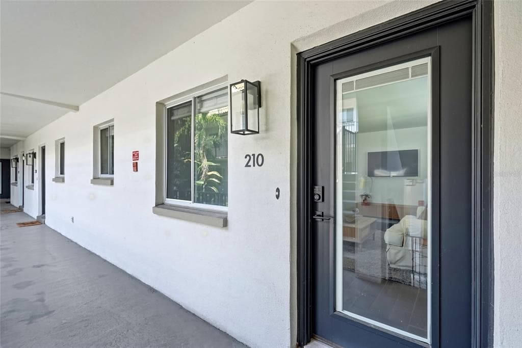 125 5TH AVENUE NE # 210, ST PETERSBURG, FL 33701 — zdjęcie 3