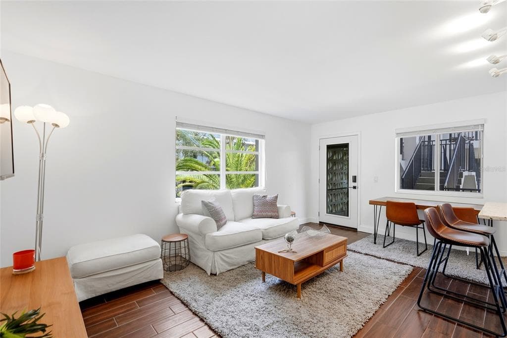 125 5TH AVENUE NE # 210, ST PETERSBURG, FL 33701 — zdjęcie 5