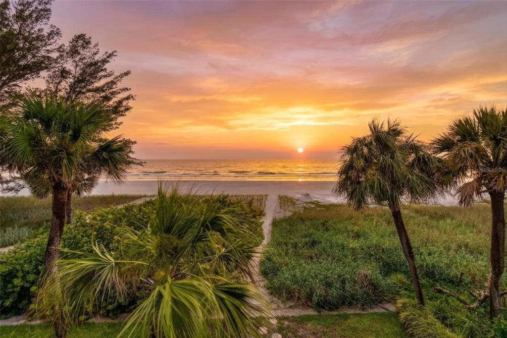 300 BEACH TRAIL # 201, INDIAN ROCKS BEACH, FL 33785 — zdjęcie 4