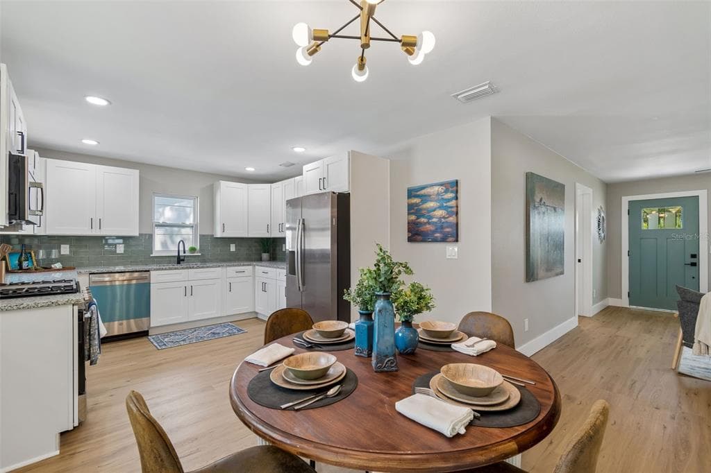 5802 12TH AVENUE S, TAMPA, FL 33619 — zdjęcie 5