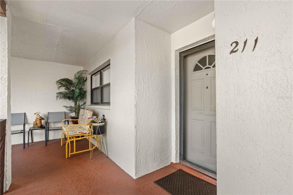 7623 RADCLIFFE CIRCLE # 211A, PORT RICHEY, FL 34668 — zdjęcie 2