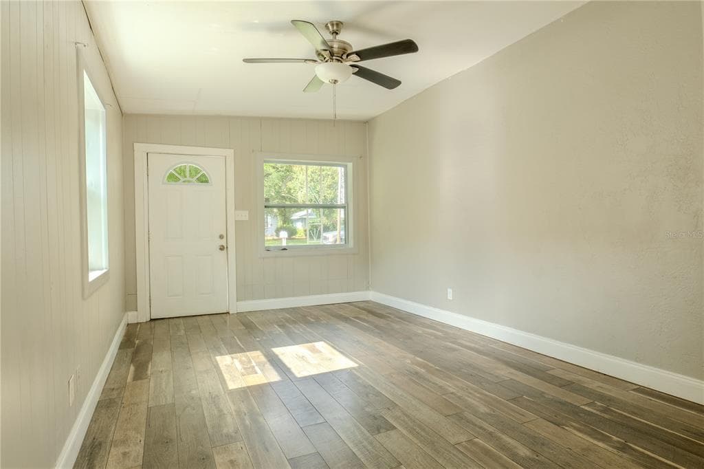 2553 18TH AVENUE N, ST PETERSBURG, FL 33713 — zdjęcie 3