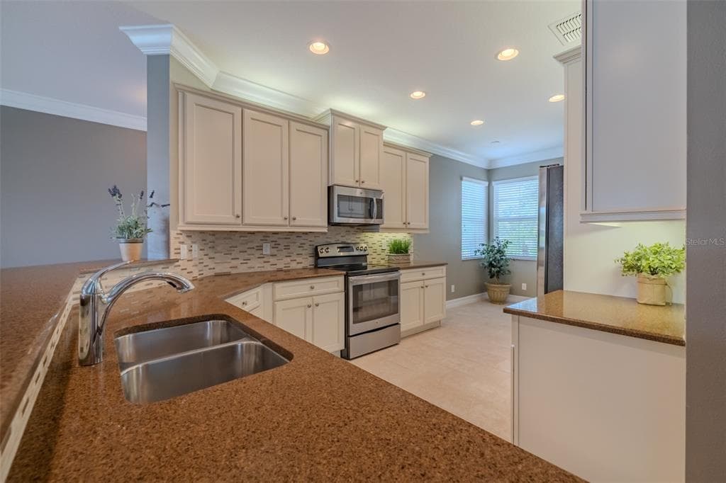 4919 MARBLE SPRINGS CIRCLE, WIMAUMA, FL 33598 — zdjęcie 2