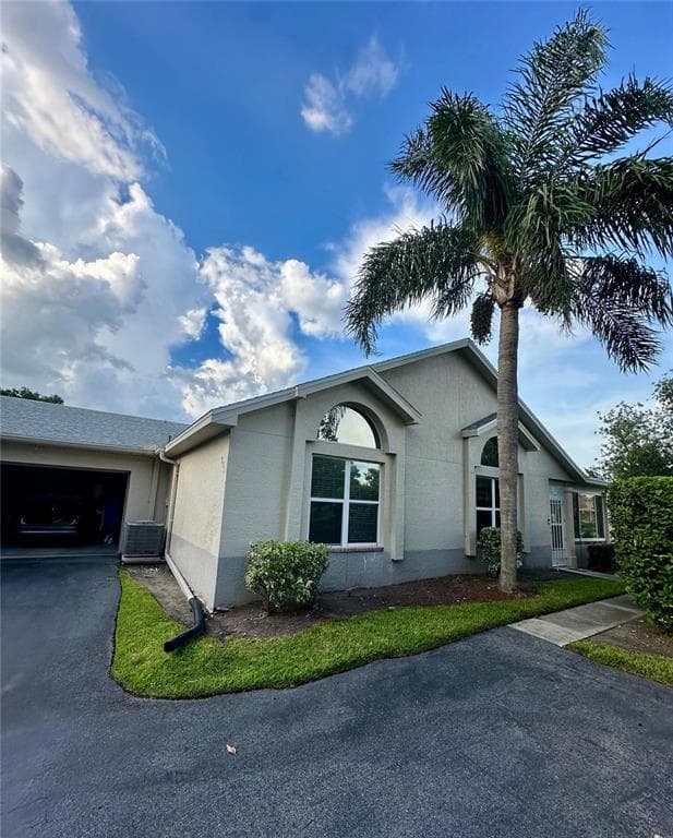 801 SILVERTHORN LANE, SUN CITY CENTER, FL 33573 — zdjęcie 2