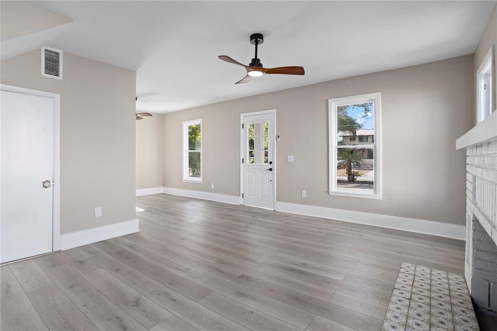 821 E LEMON AVENUE, EUSTIS, FL 32726 — zdjęcie 5