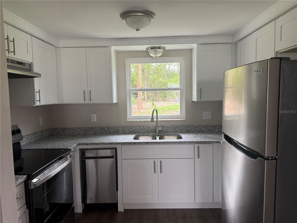 7335 NEW YORK AVENUE, HUDSON, FL 34667 — zdjęcie 2