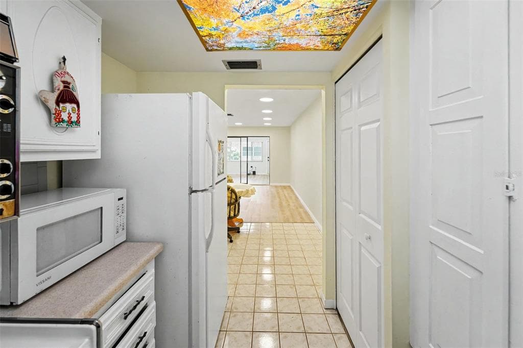 5870 38TH AVENUE N # 43, ST PETERSBURG, FL 33710 — zdjęcie 4