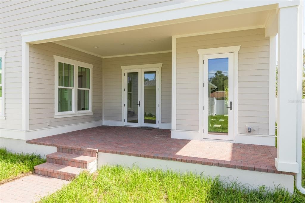 455 47TH AVENUE N, ST PETERSBURG, FL 33703 — zdjęcie 4