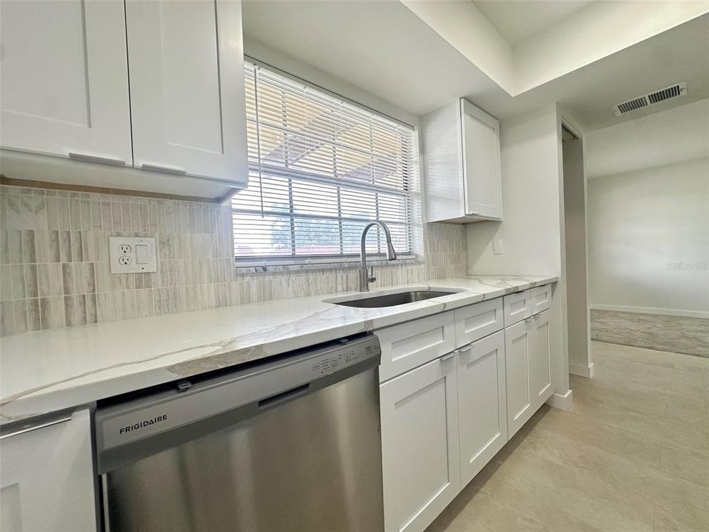 1845 S HIGHLAND AVENUE # 6-11, CLEARWATER, FL 33756 — zdjęcie 4