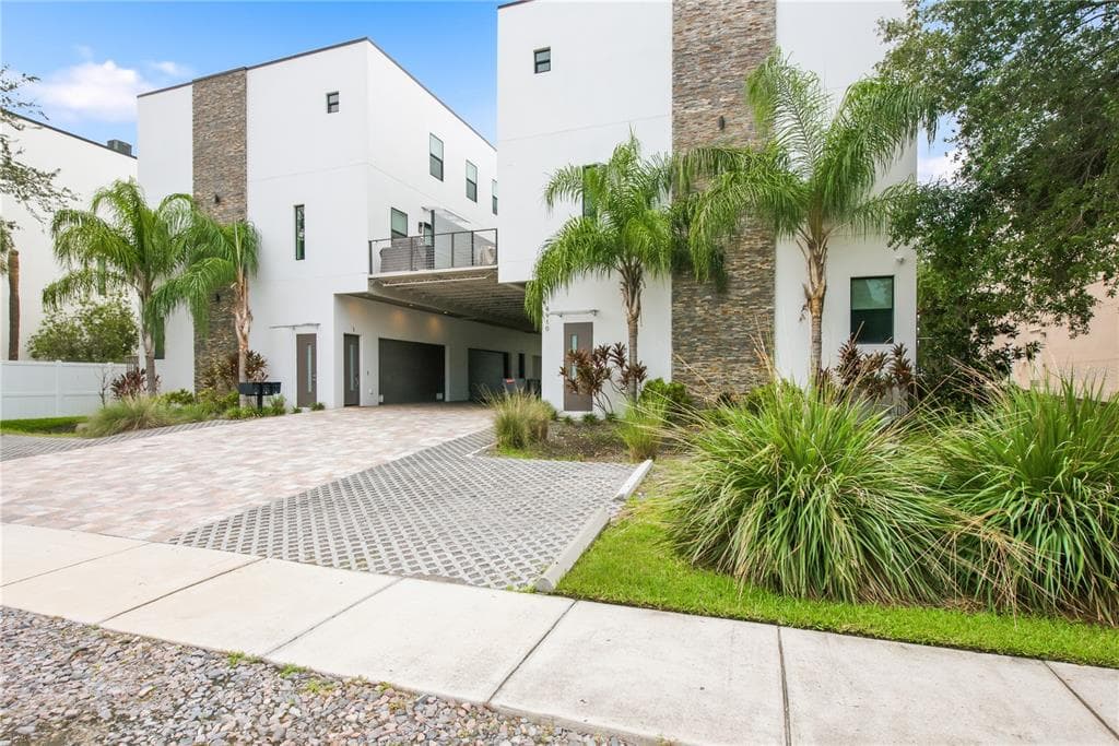 4910 W MCELROY AVENUE # 3, TAMPA, FL 33611