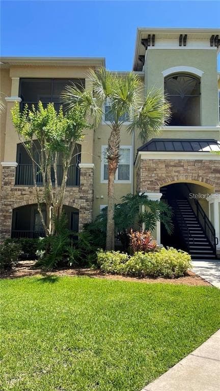 10019 COURTNEY PALMS BOULEVARD # 303, TAMPA, FL 33619