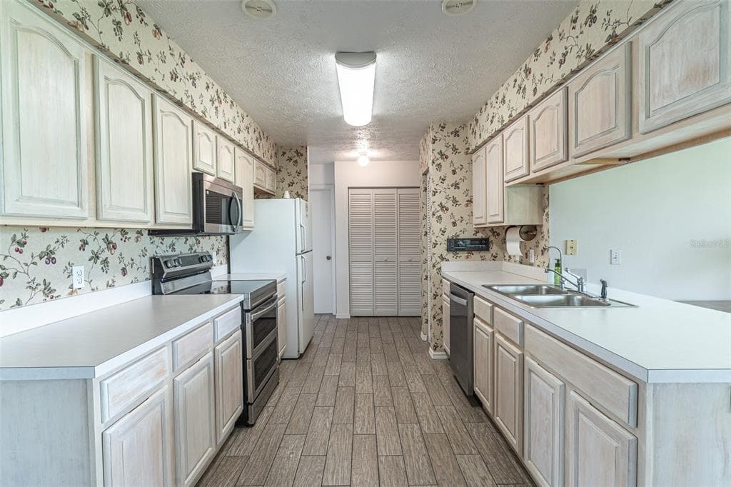 2260 GRAND CYPRESS DRIVE, LAKELAND, FL 33810 — zdjęcie 5